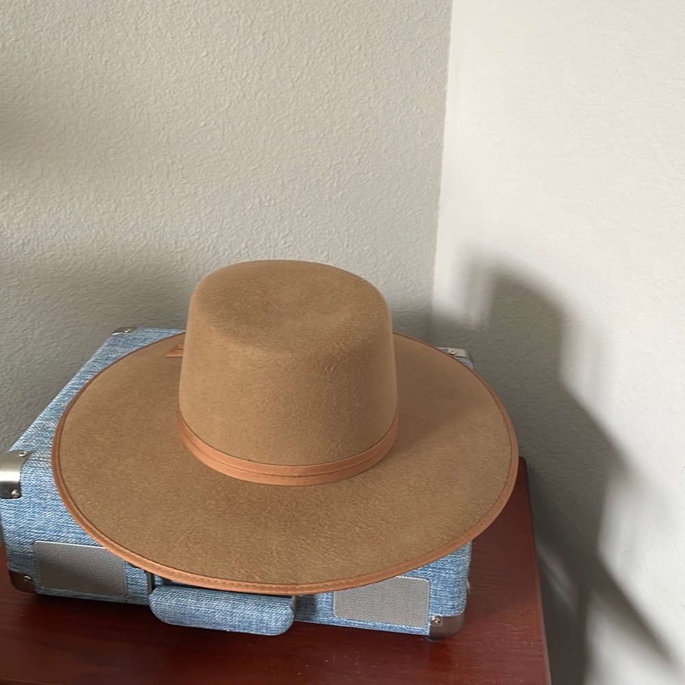 Lack of Color Teak Rancher Boater